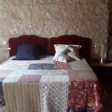 La Girafe Bleue Bed and Breakfast Lunas  Εξωτερικό φωτογραφία