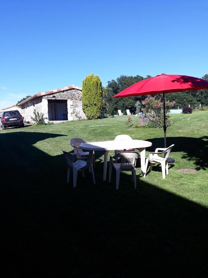 La Girafe Bleue Bed and Breakfast Lunas  Εξωτερικό φωτογραφία