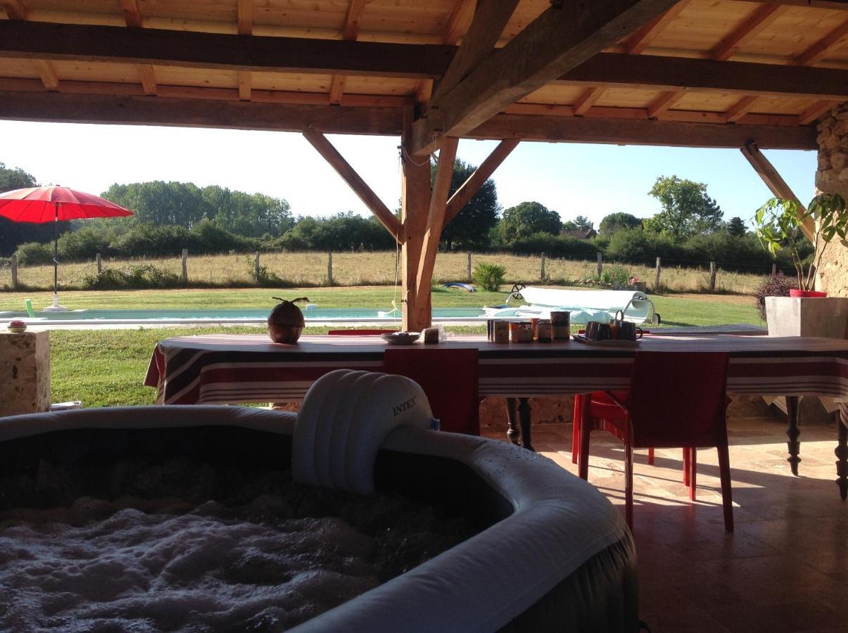 La Girafe Bleue Bed and Breakfast Lunas  Εξωτερικό φωτογραφία